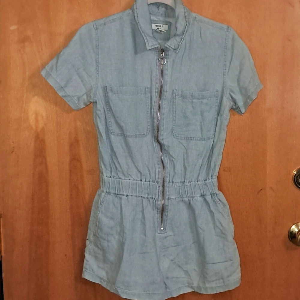 Women's forever 21 romper size small